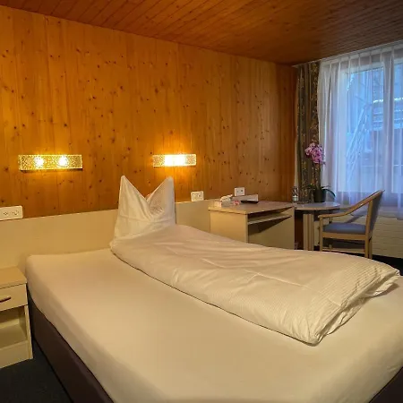 Hotel Dinh 2*