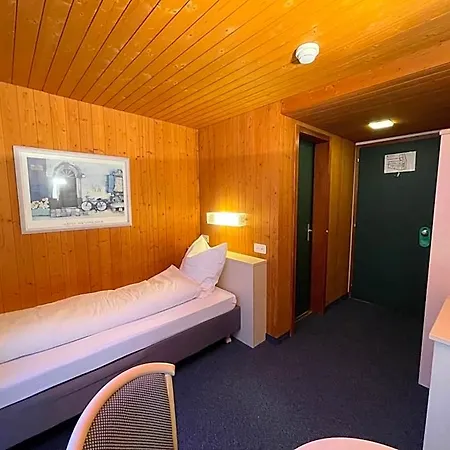 Hotel Dinh Zweisimmen