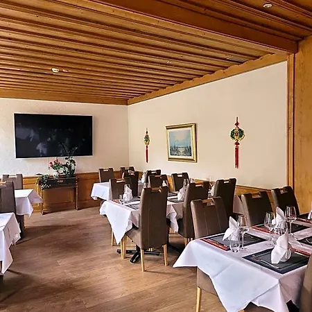 Dinh Hotel