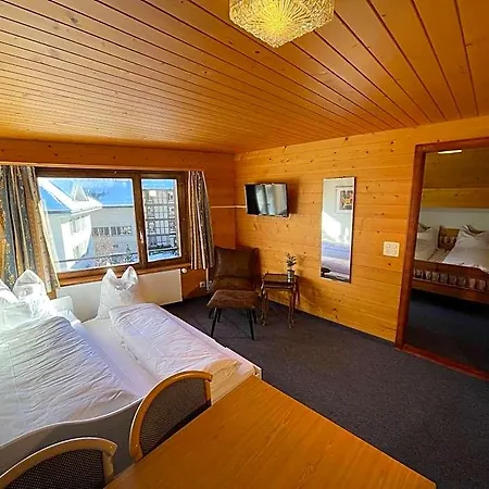 Dinh 3* Zweisimmen