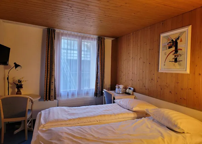 Hotell Dinh Zweisimmen